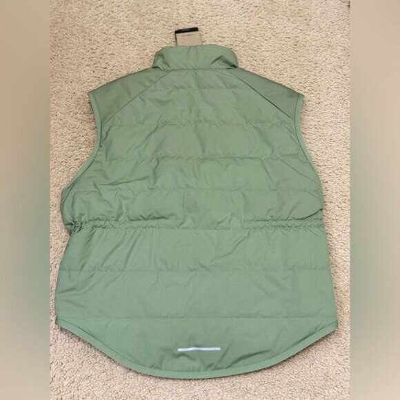 NWT Nike Women's Therma-FIT Swift Running Vest in Oil Green Sizes M, L - Picture 2 of 11